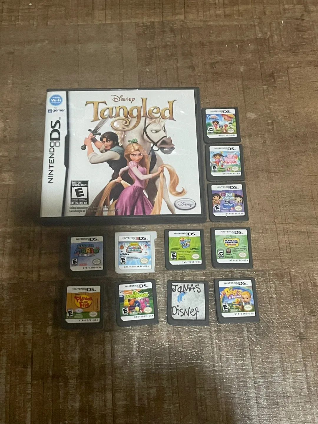 Nintendo DS game bundle lot