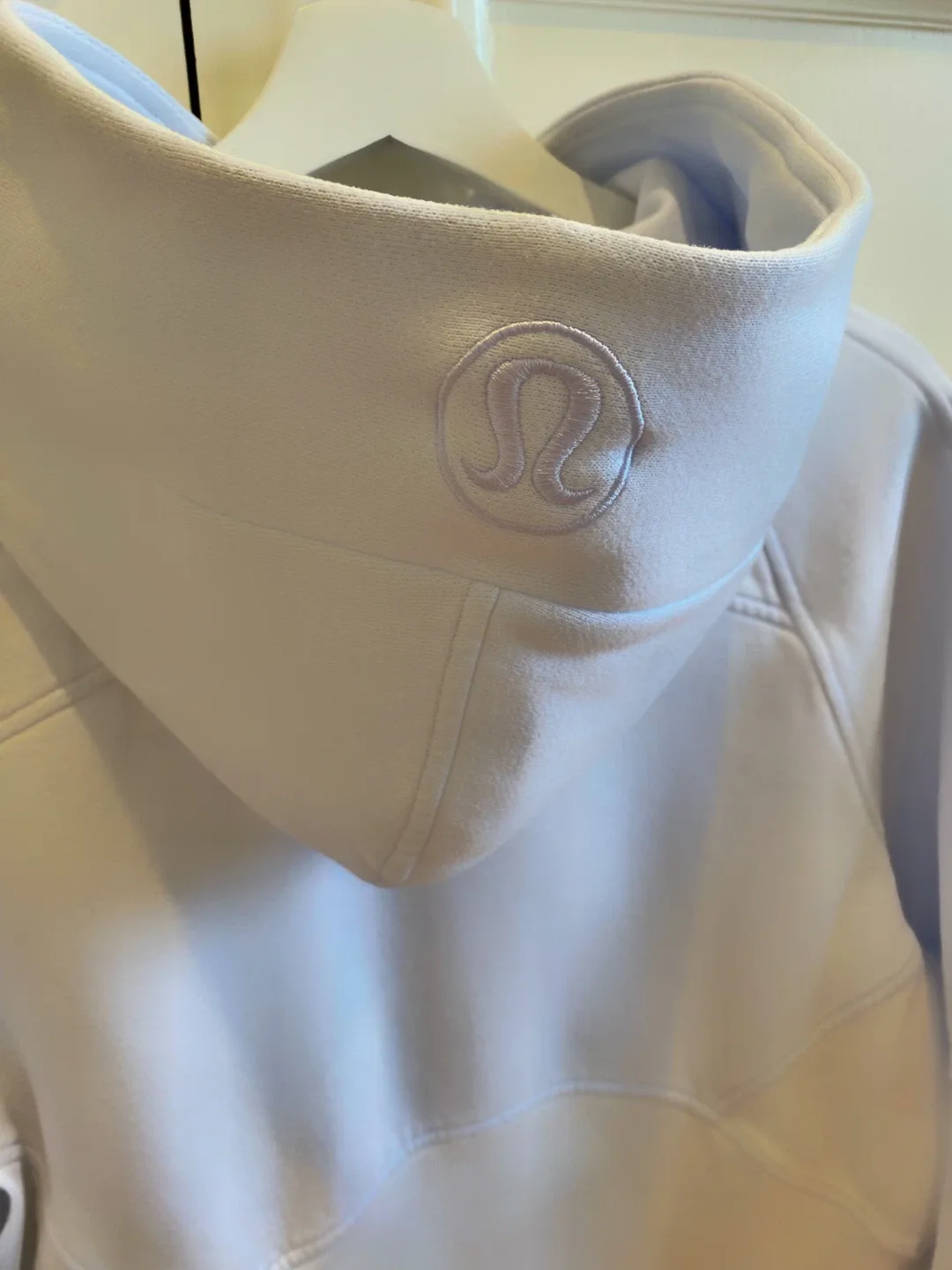 ⭐️Brand new tags on lululemon 1/2 zip Lavender hoodie⭐️ image indicator(5)