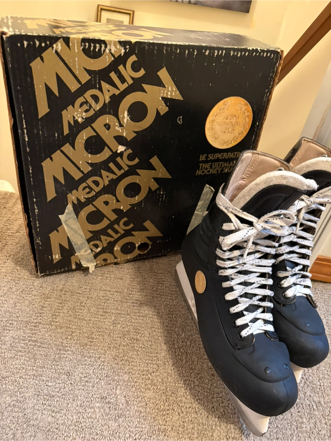Micron Medalic Gold Ice Hockey Skates - Size 8.5W - photo 2
