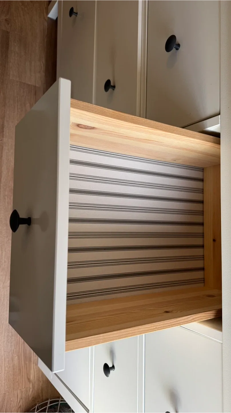 IKEA HEMNES 8-drawer dresser (white) image indicator(4)