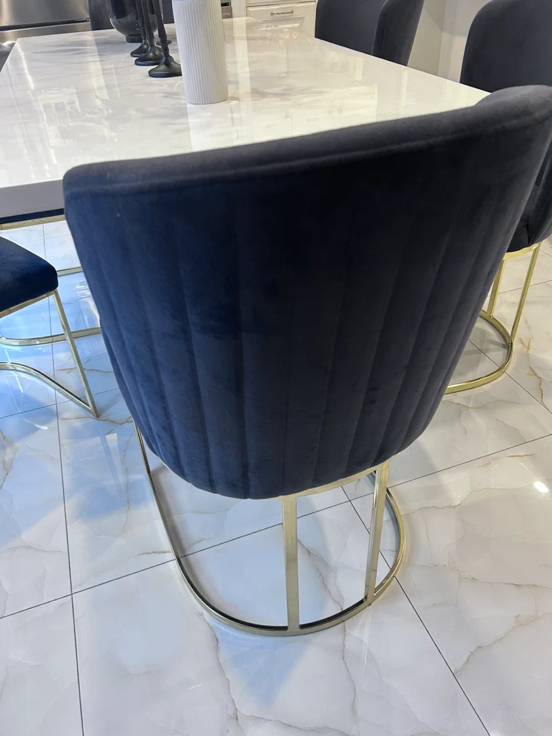 White dinner table with chairs image indicator(4)