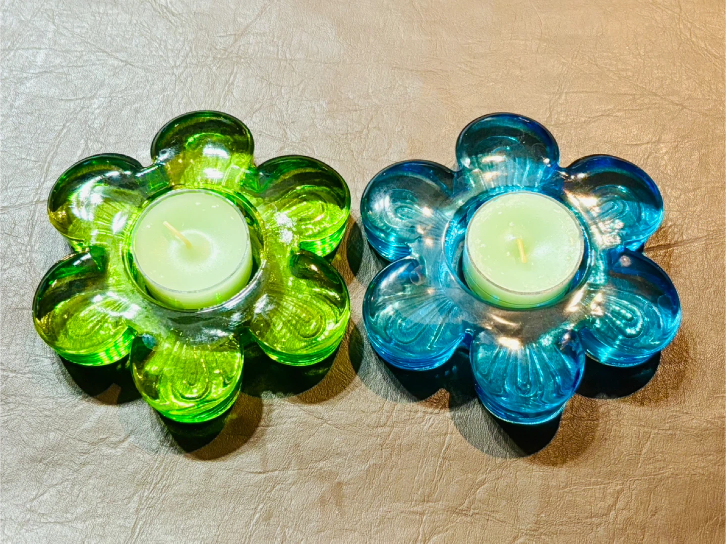 2 Flower Shaped Glass Candle Holders with Tea Light Candles