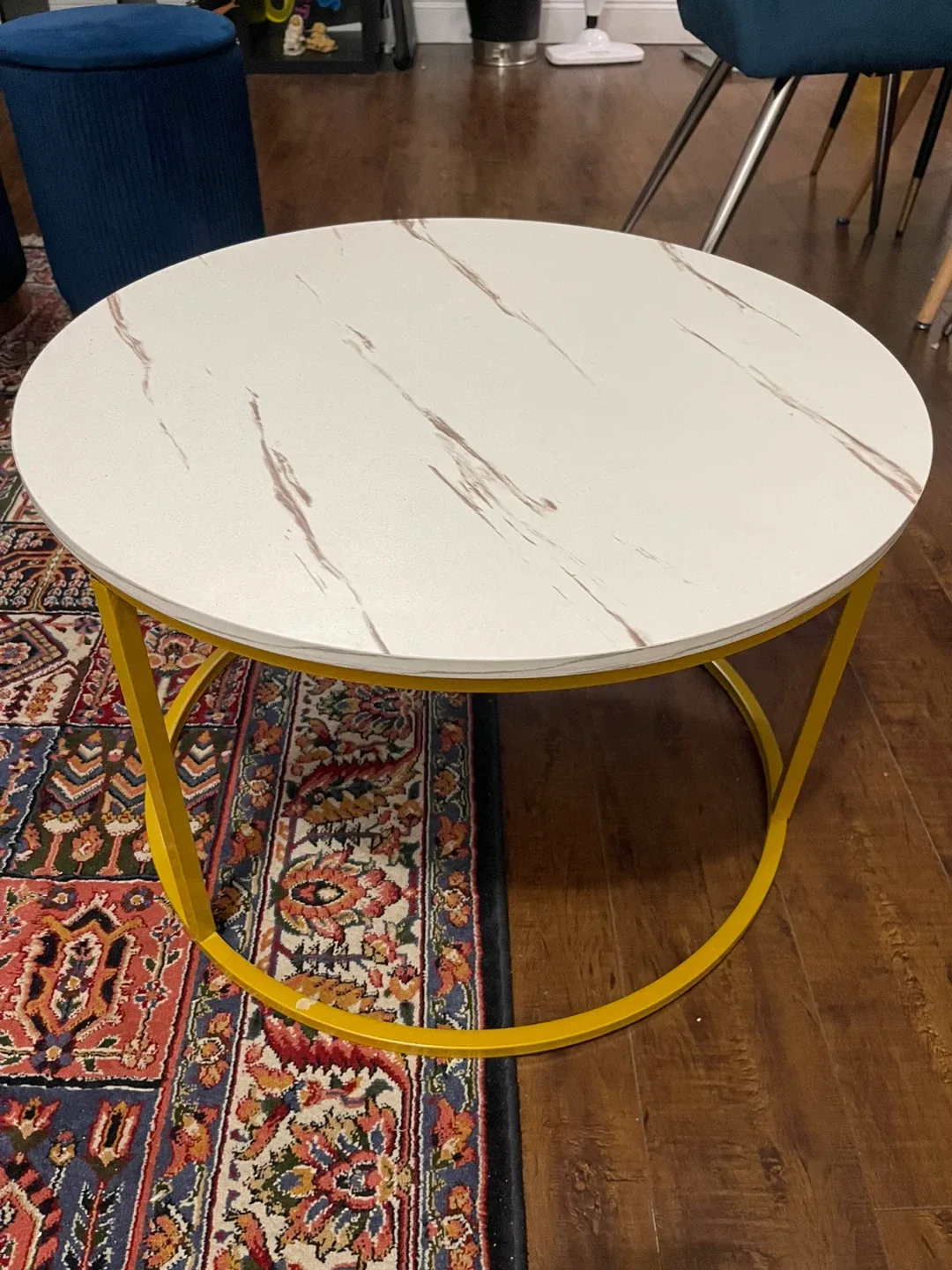 Round Small Table - White Marble Top, Gold Frame image indicator(4)