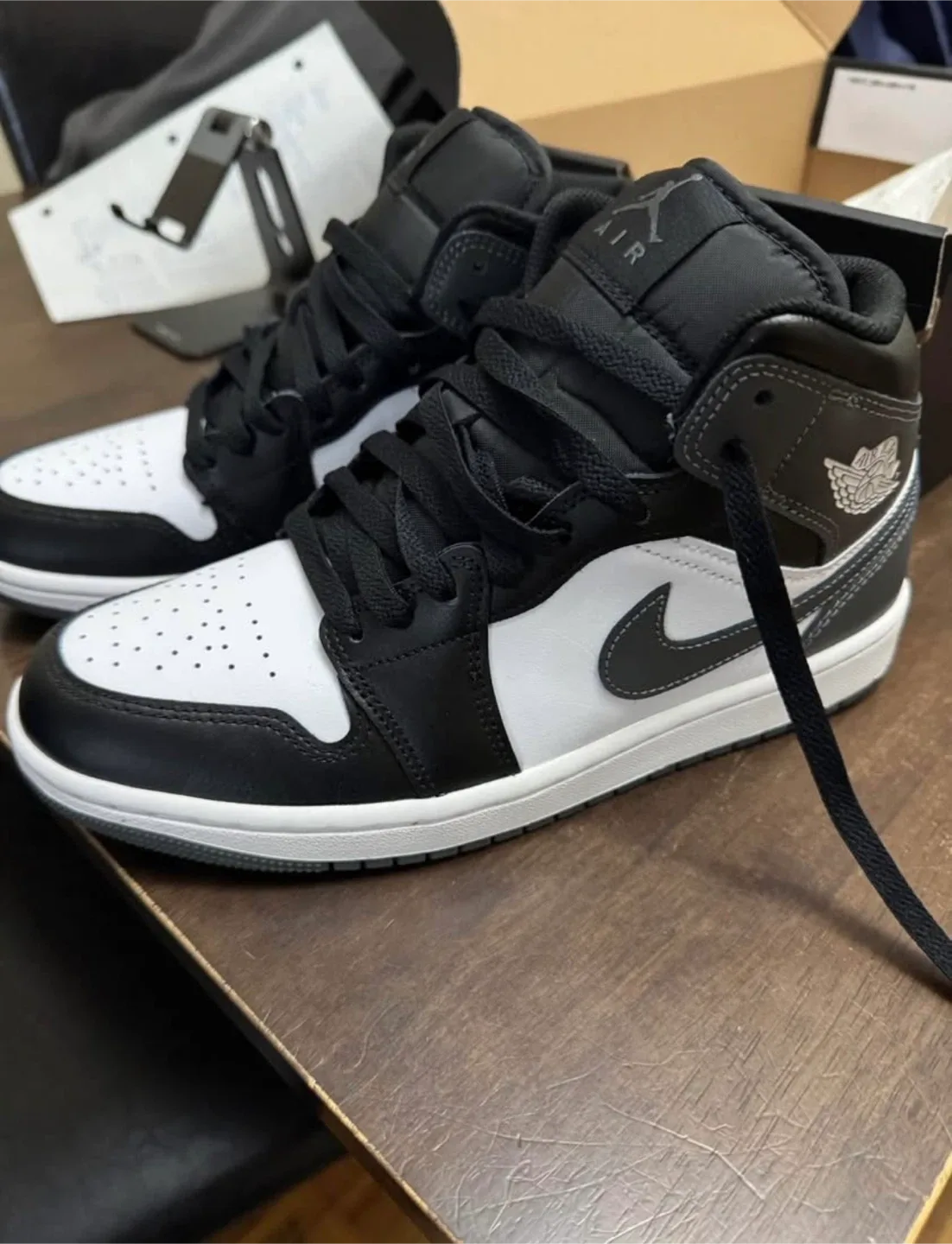 Air Jordan 1 Mid Black/Iron Grey, Size 7.5 image indicator(2)
