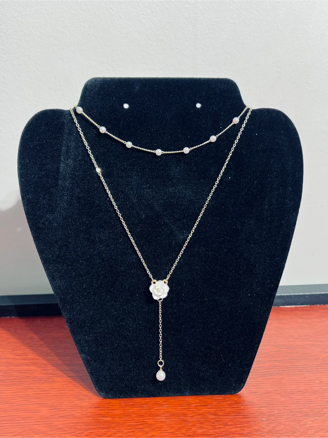 Layered Pearl & Flower Necklace