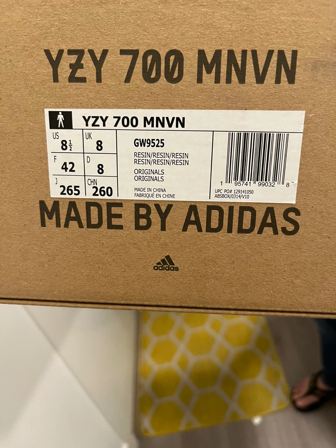 Adidas Yeezy 700 MNVN Resin US 8.5 - photo 2