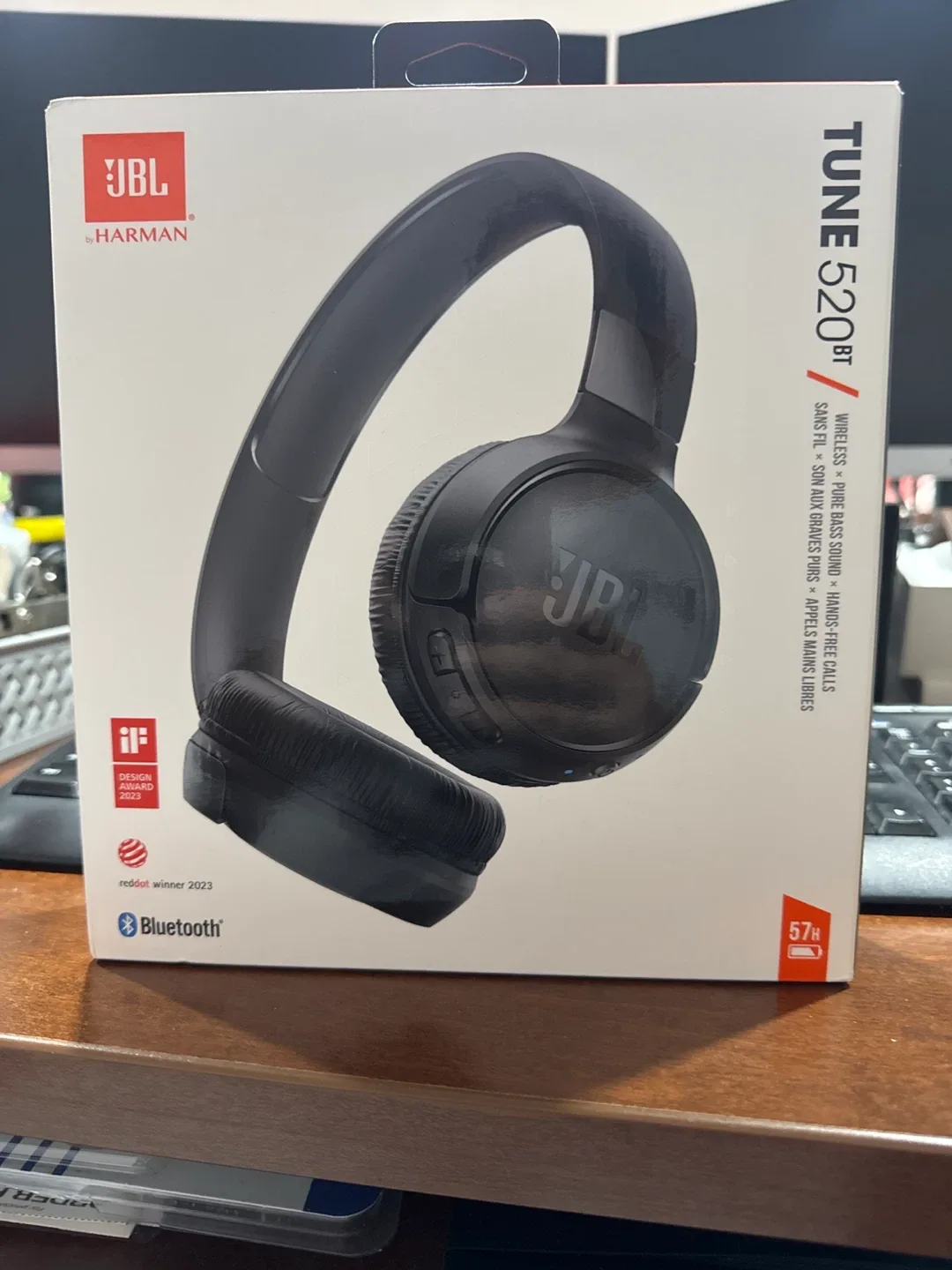 New JBL Tune 520BT Wireless Headphones