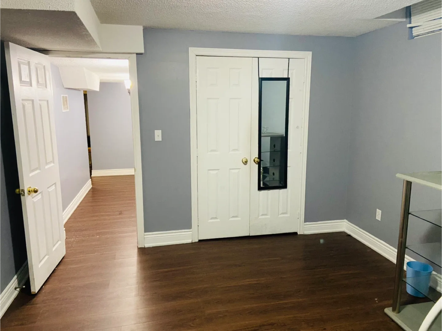 Shared room For Rent image indicator(2)