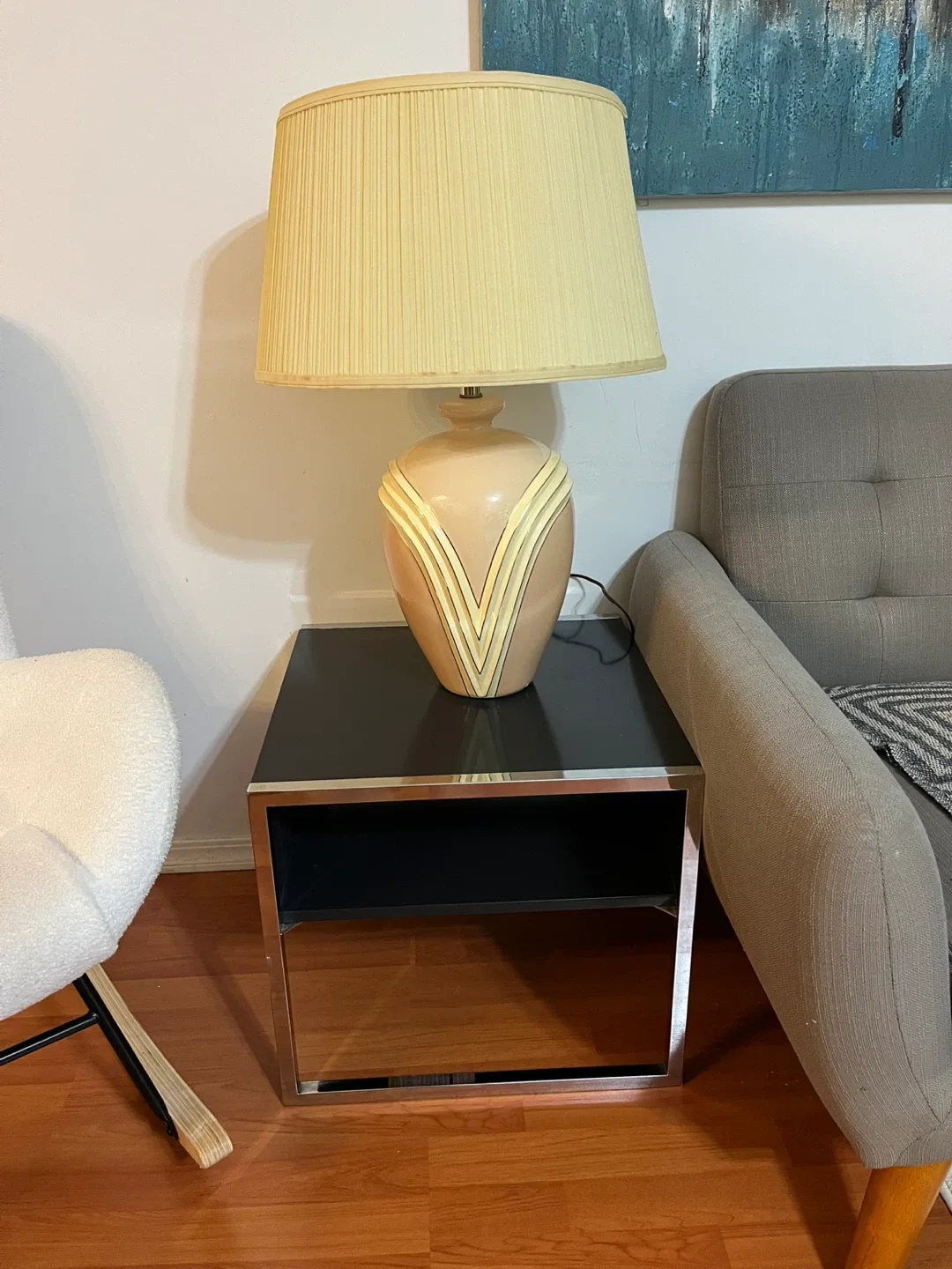 Side Table with Chrome Frame image indicator(5)