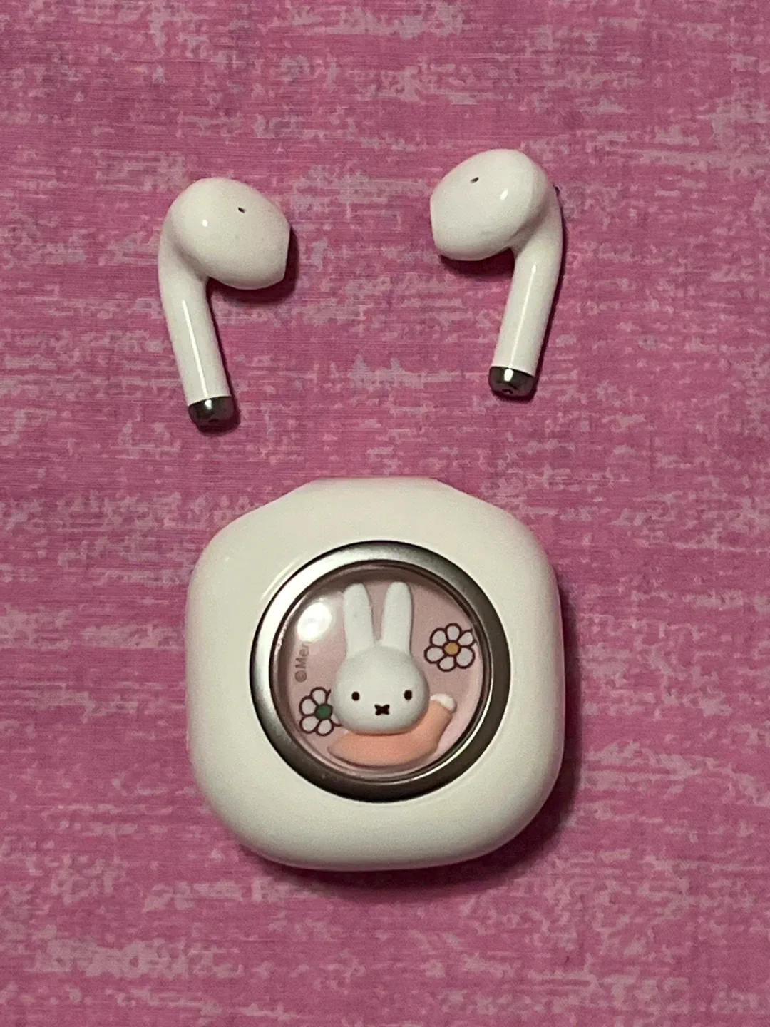 Miffy EarPods image indicator(2)