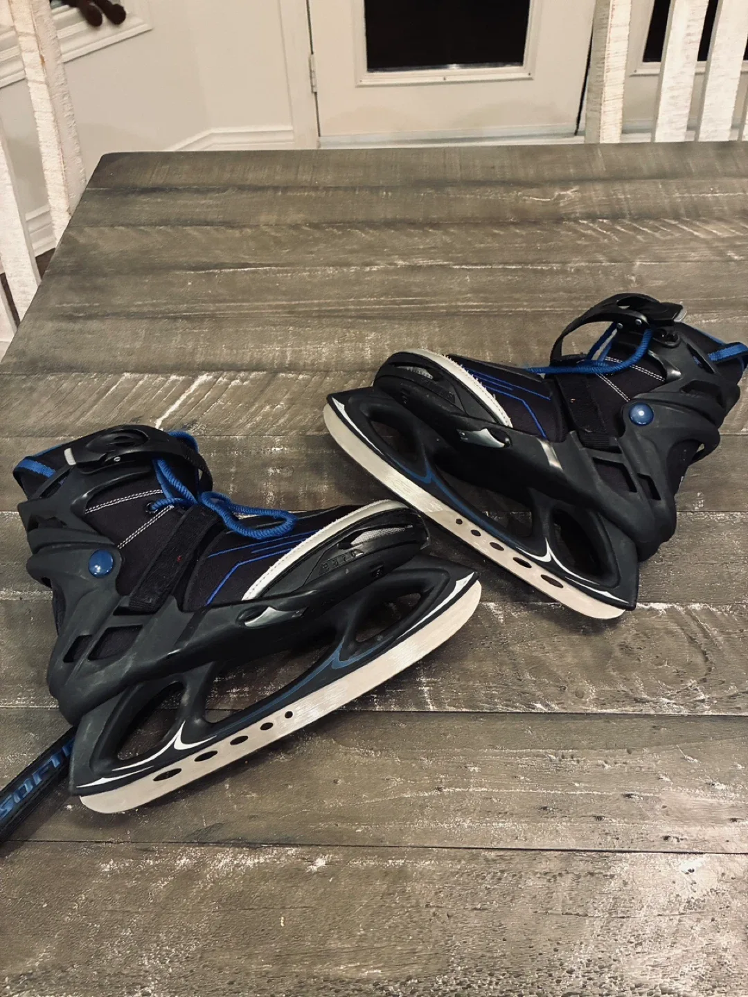 “Softec kids size 6-9 ice skates