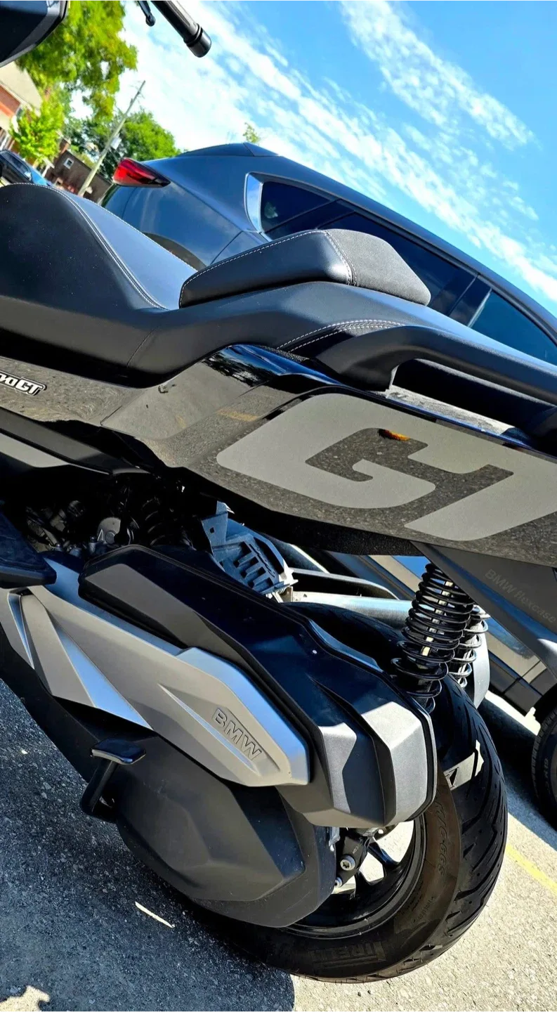 BMW C400 GT Scooter - Great Condition! image indicator(2)