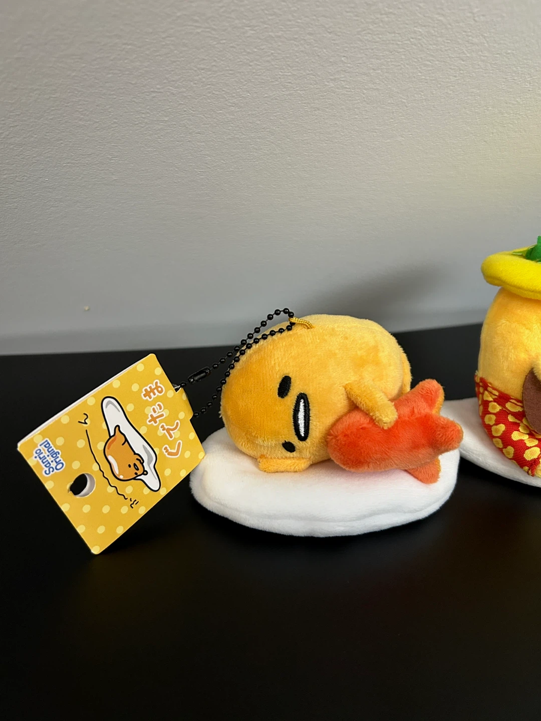 Sanrio Gudetama Mascot Keychain Plushies - photo 2