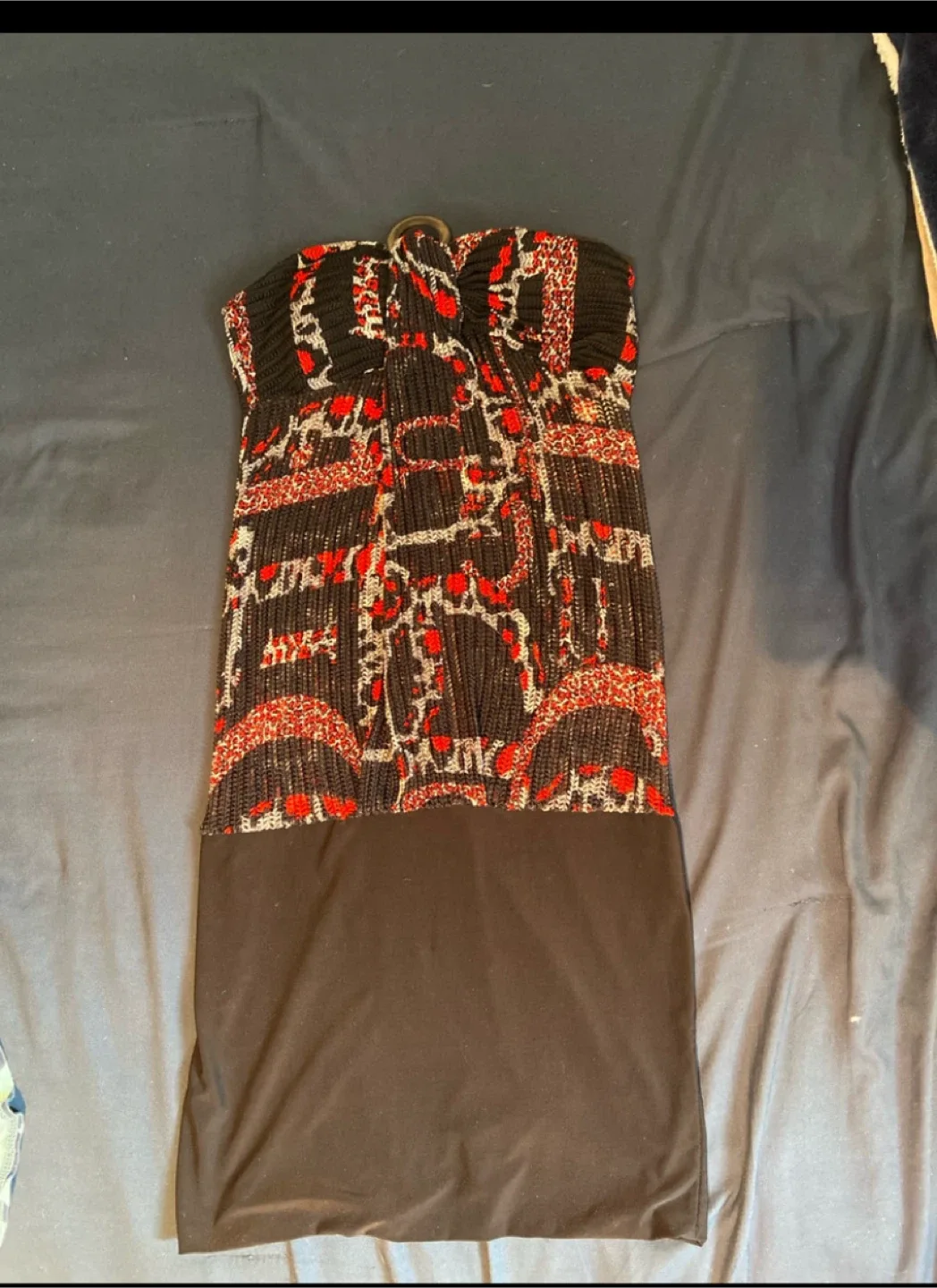 Assorted Women’s clothes szL image indicator(2)