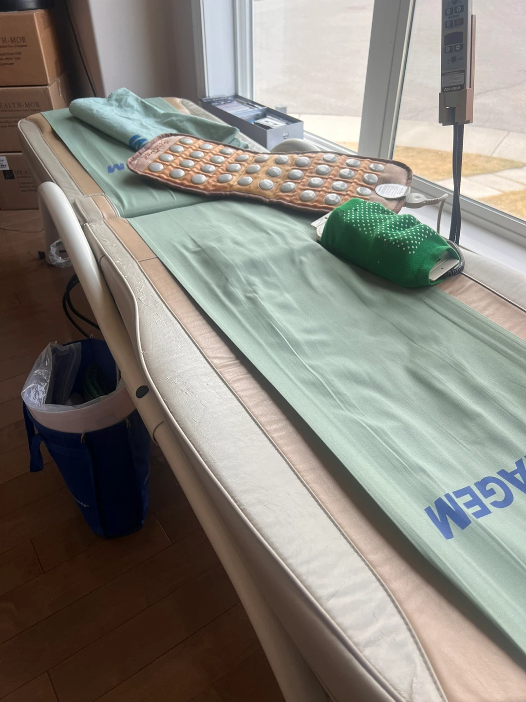 CERAGEM Automatic Thermal Massage Bed – Excellent Condition