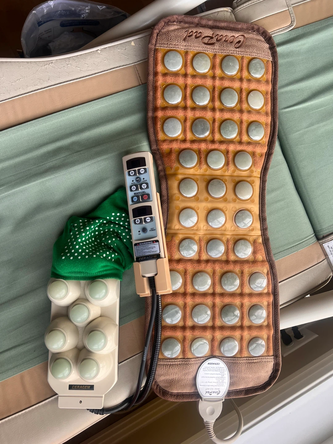 CERAGEM Automatic Thermal Massage Bed – Excellent Condition - photo 3