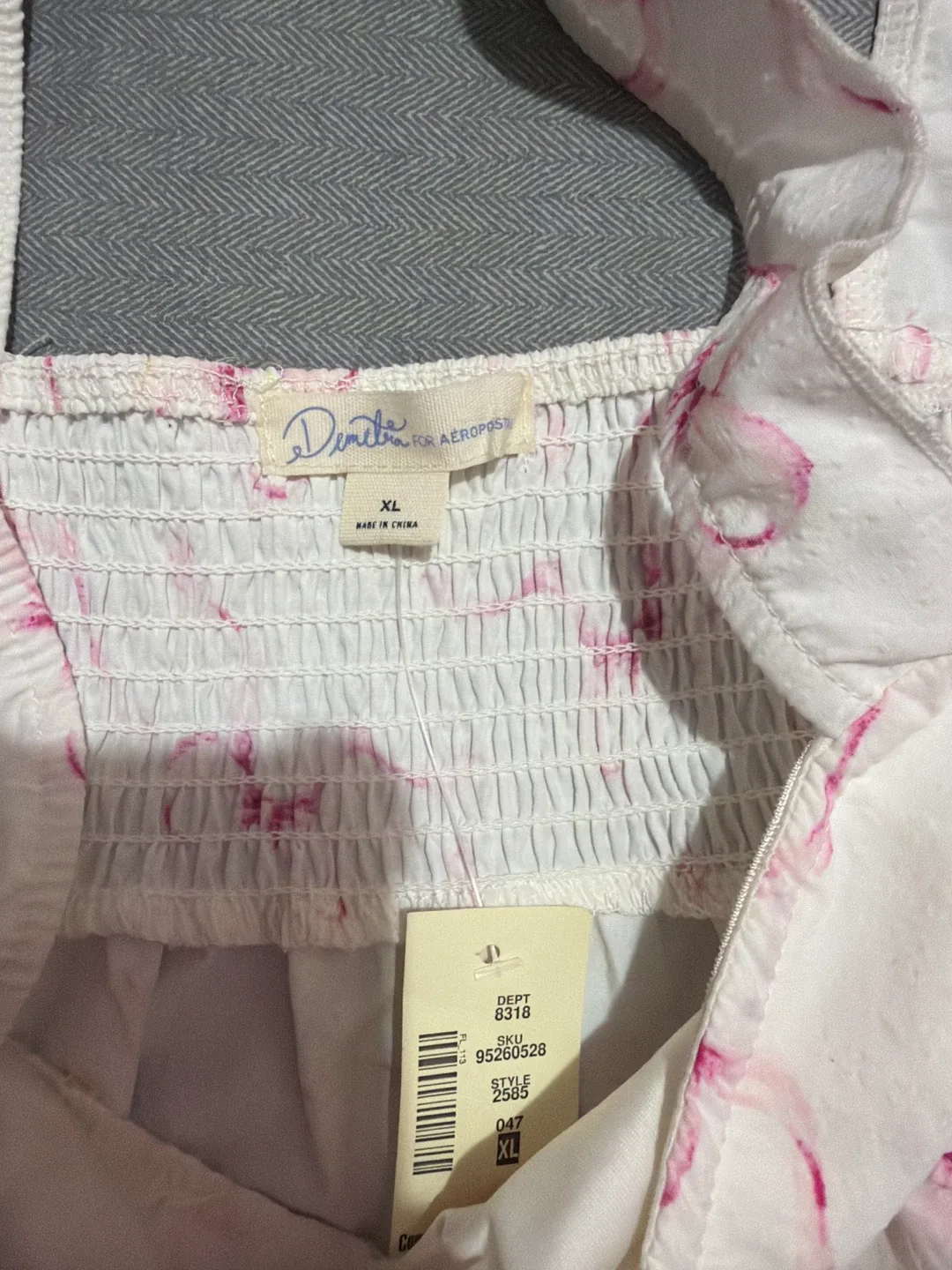 DeMilia for Aeropostale Floral Top - XL image indicator(2)