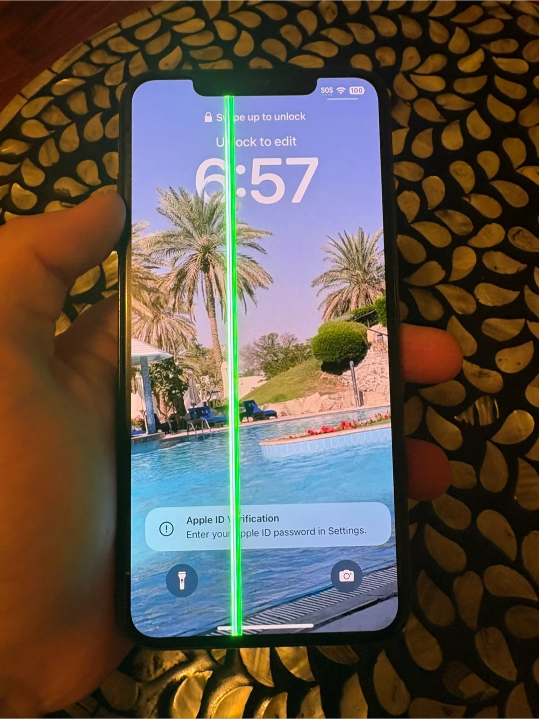 iPhone XS Max - Damaged Screen