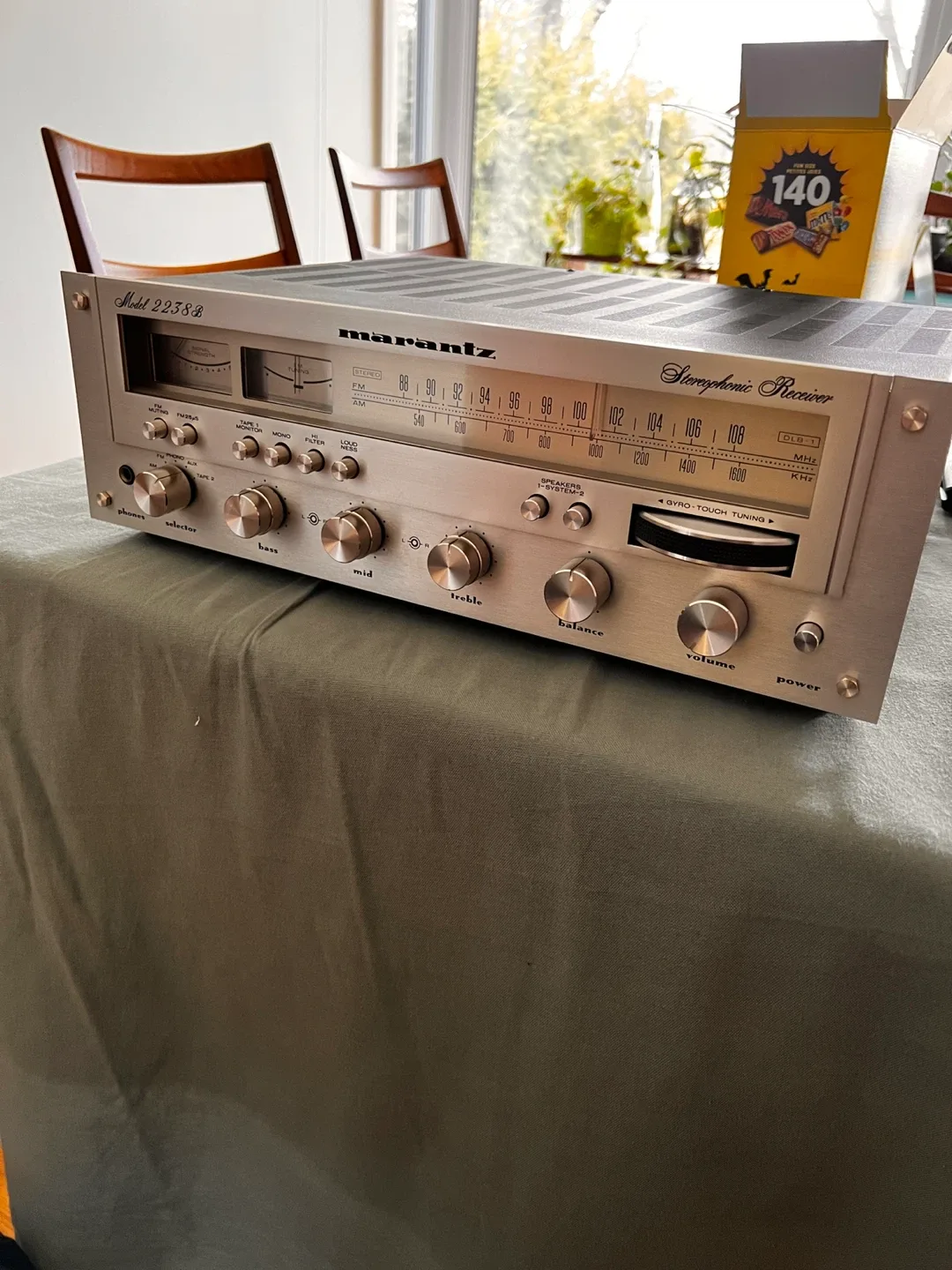 Marantz 2238B receiver