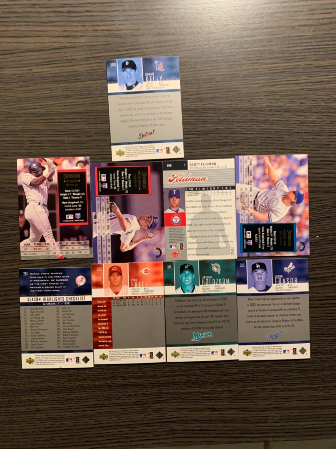 Baseball Trading Cards Lot - photo 2