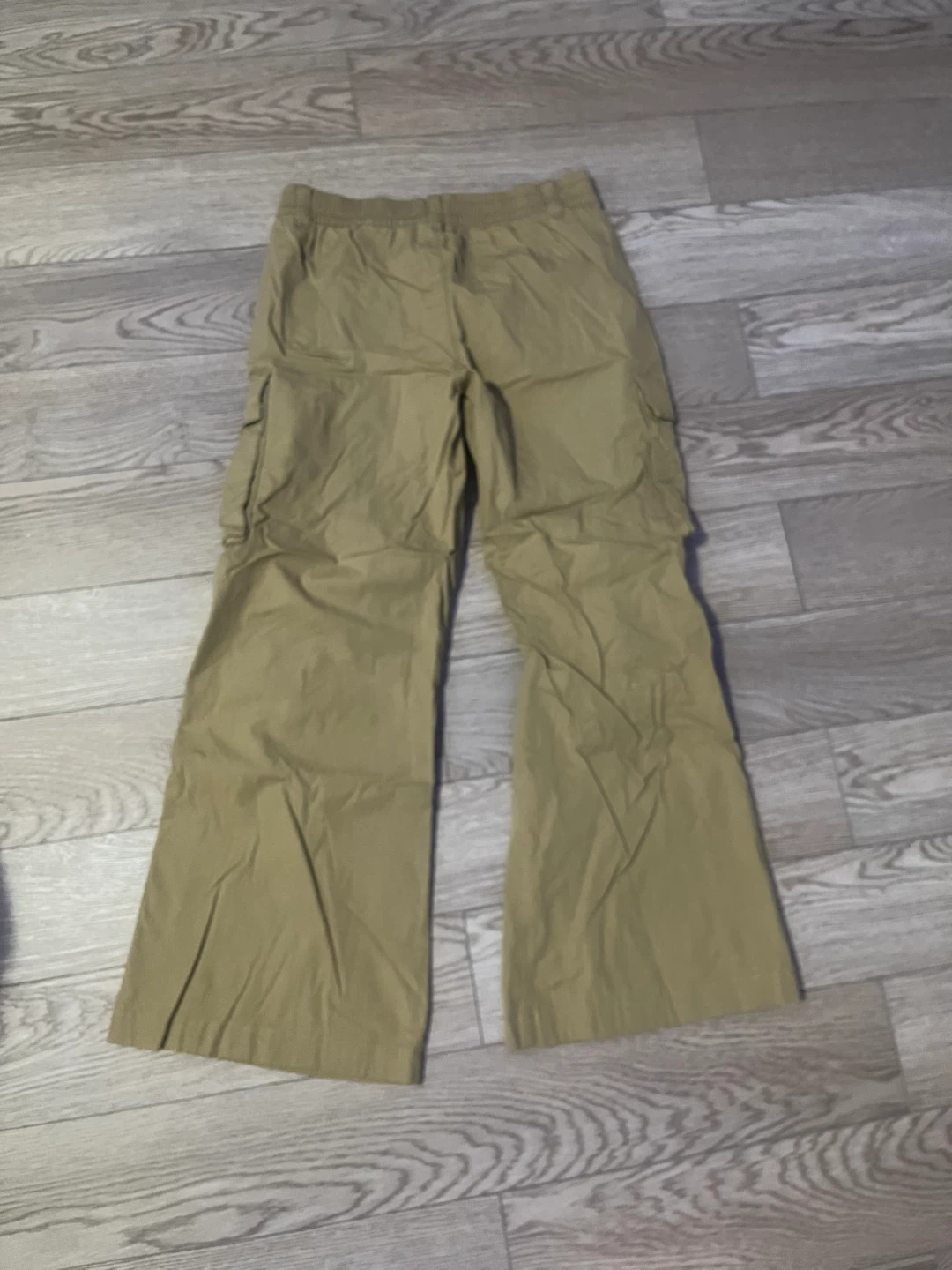 Khaki Cargo Pants size 2 wide cut low rise
