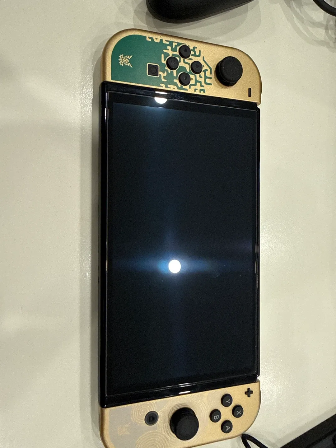 Nintendo Switch OLED Model Zelda Edition image indicator(2)