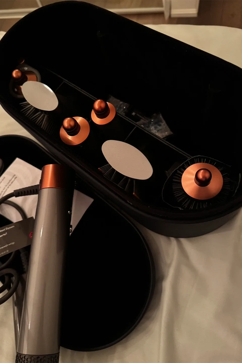 Dyson Airwrap Multi-Styler Complete Long image indicator(4)