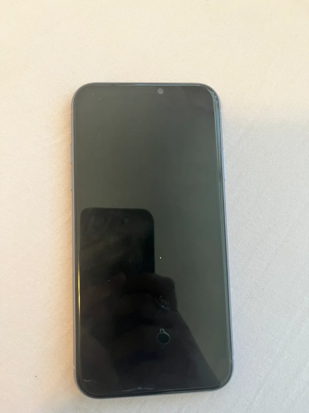 Apple iPhone 11 - Purple image indicator(2)