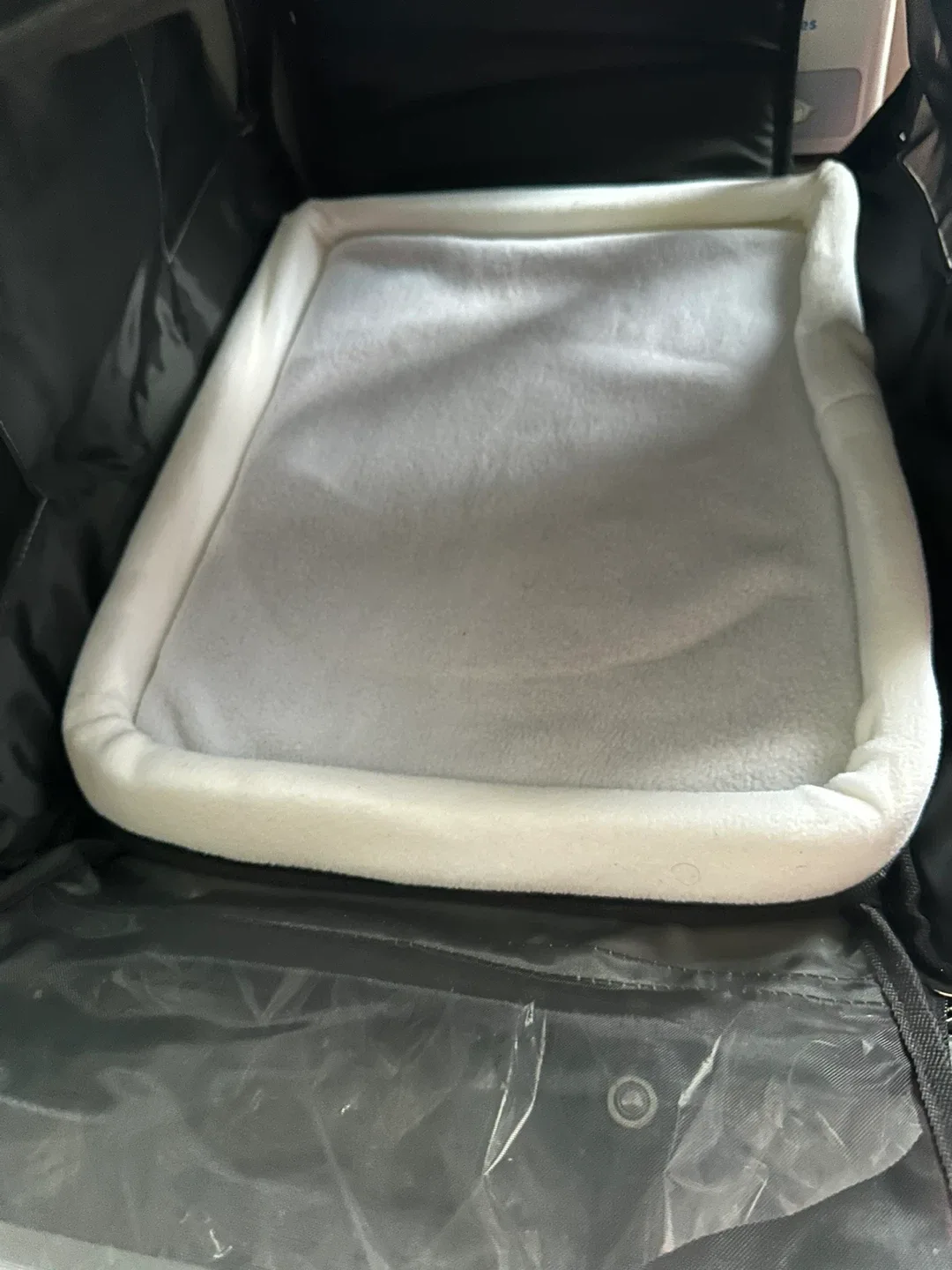 New!Katziela Rolling Pet Carrier image indicator(4)