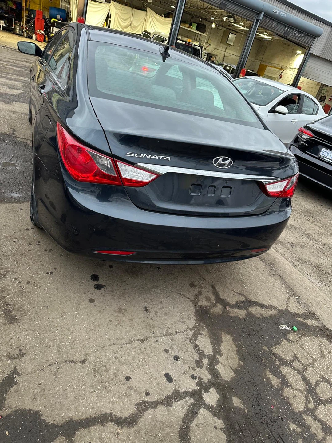 Hyundai Sonata Sedan - photo 4
