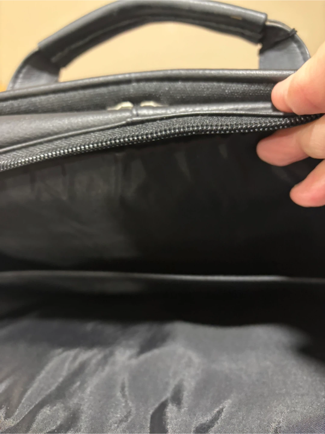 Langston USA Black Leather Backpack - photo 4