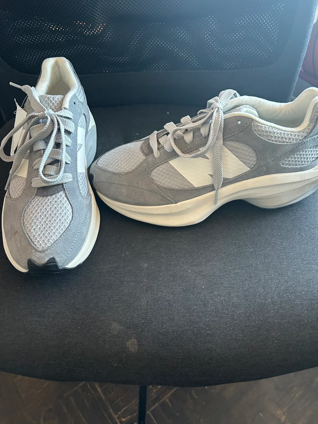 New Balance 9060  Grey, Size 10.5