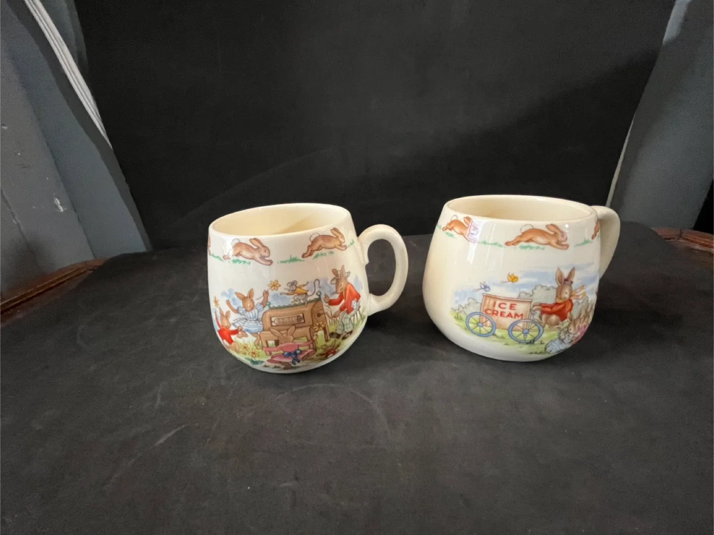 16 Royal Doulton BUNNYKINS Dishes Set image indicator(3)