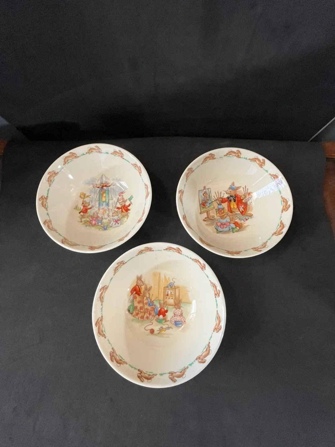 16 Royal Doulton BUNNYKINS Dishes Set image indicator(4)