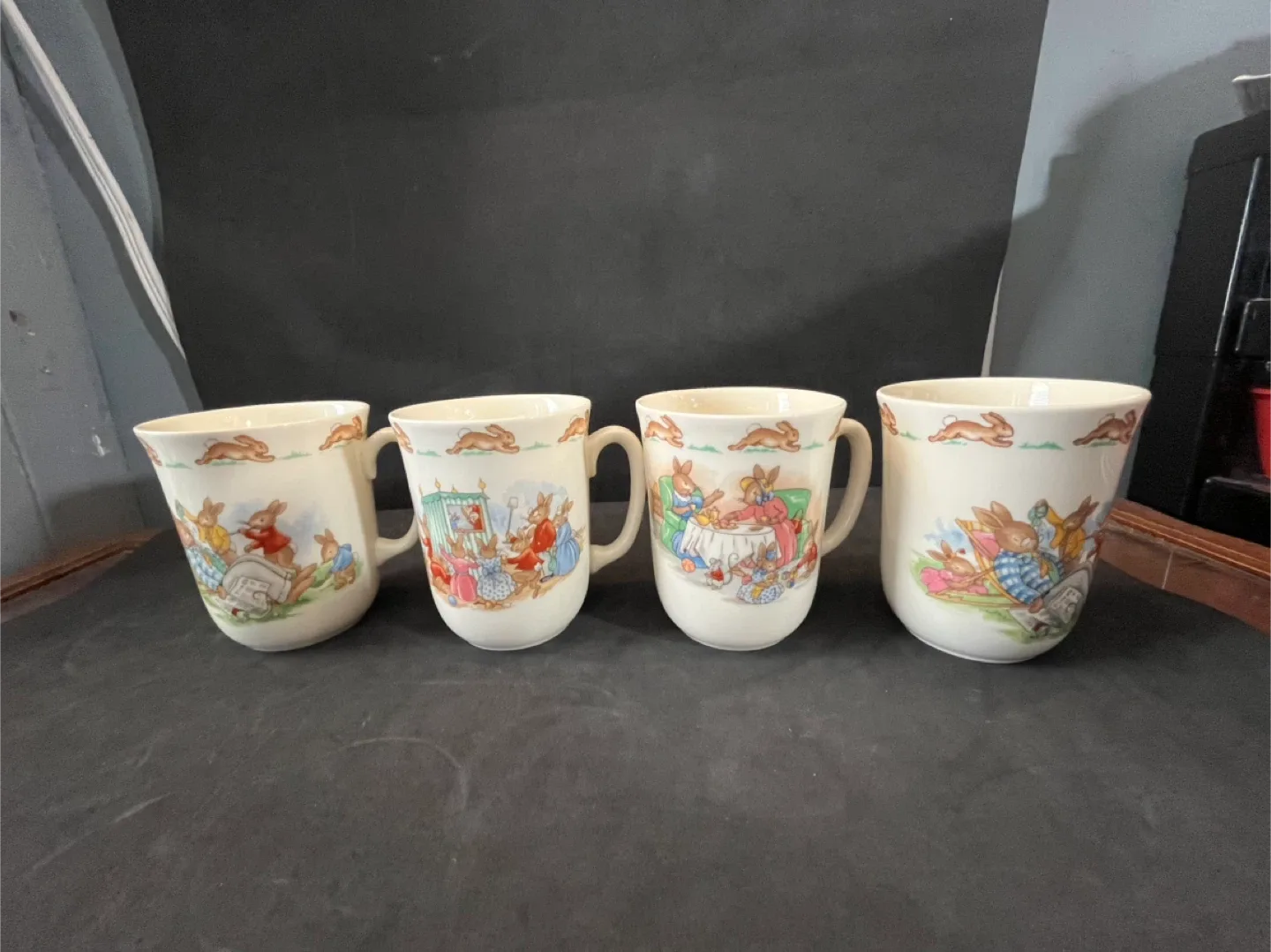 16 Royal Doulton BUNNYKINS Dishes Set image indicator(2)