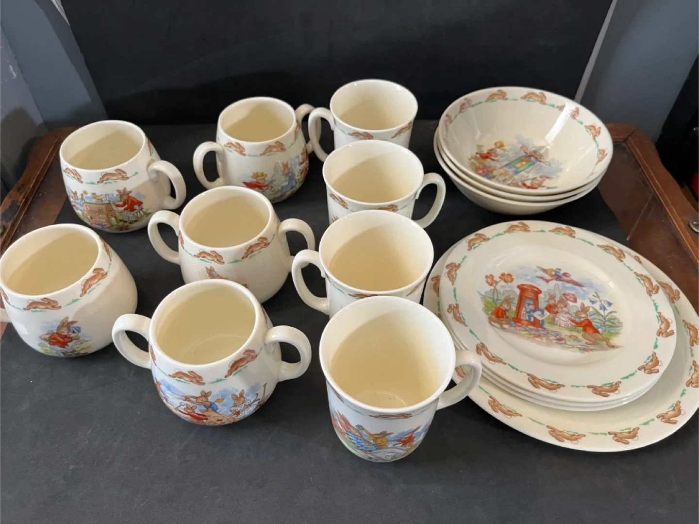 16 Royal Doulton BUNNYKINS Dishes Set image indicator(7)