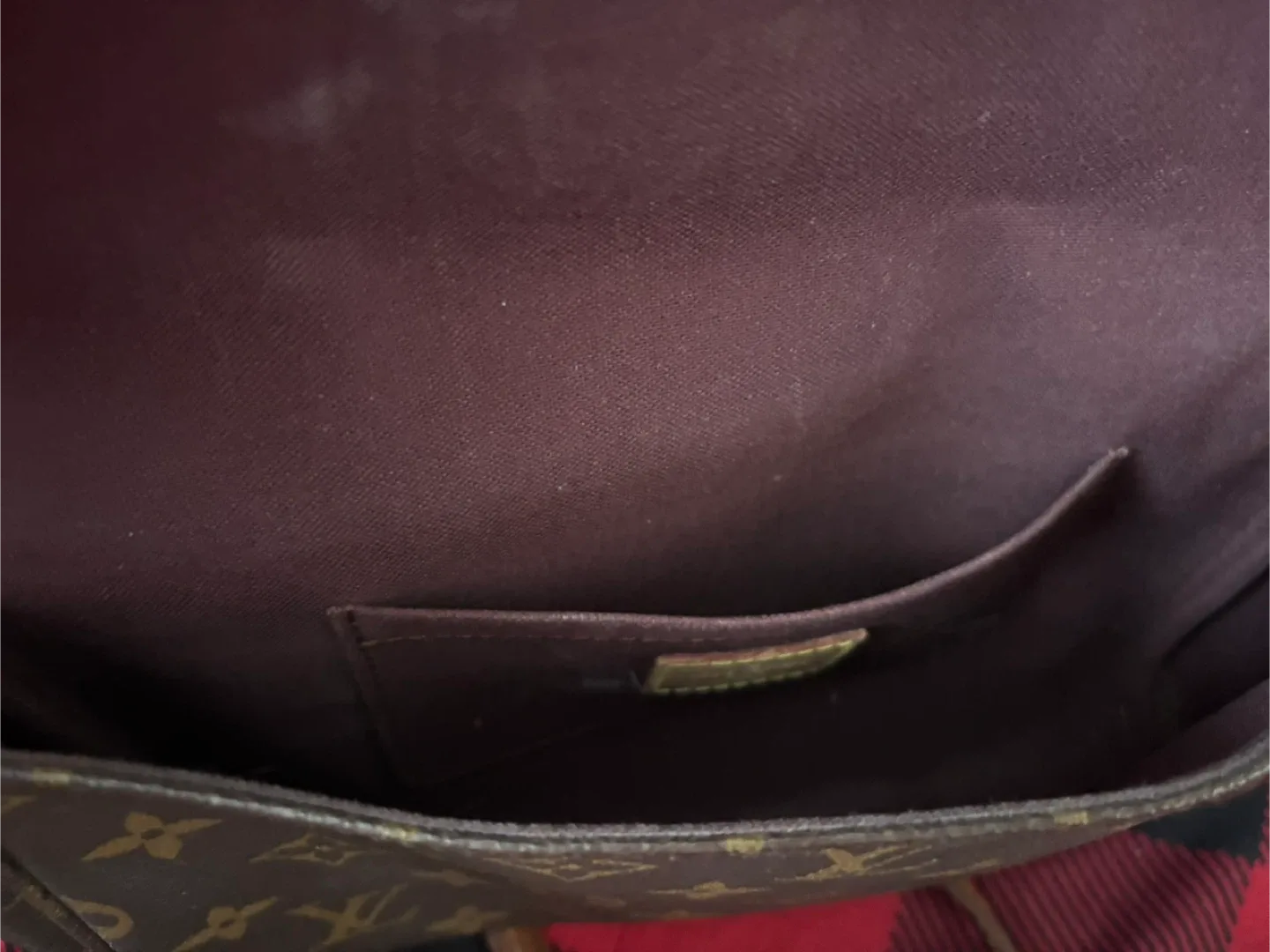 Louis Vuitton favourite MM image indicator(7)