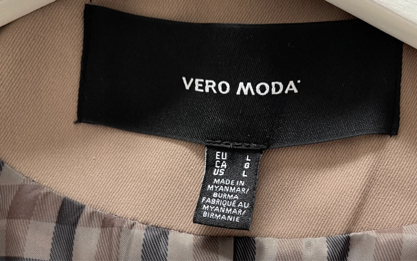 Vero Moda Beige Trench Coat for sale, - photo 3