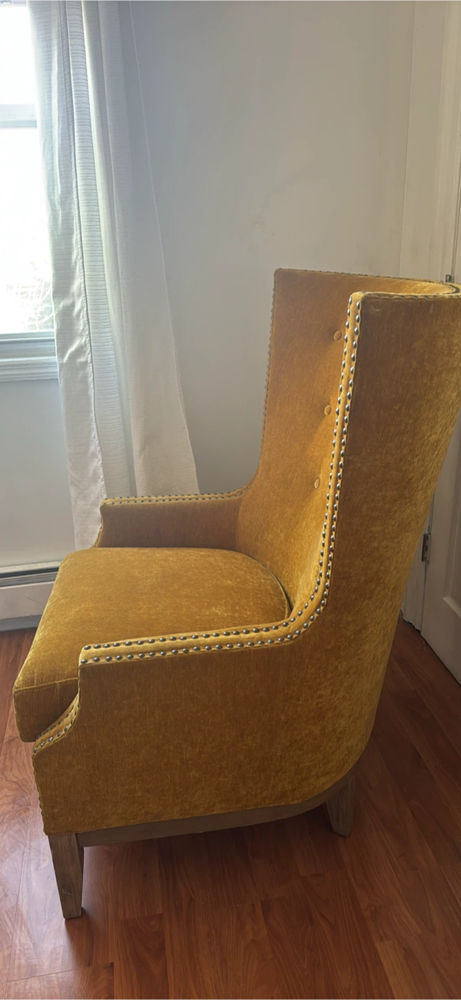 Beautiful, vibrant yellow sofa looking for a new home! - photo 2