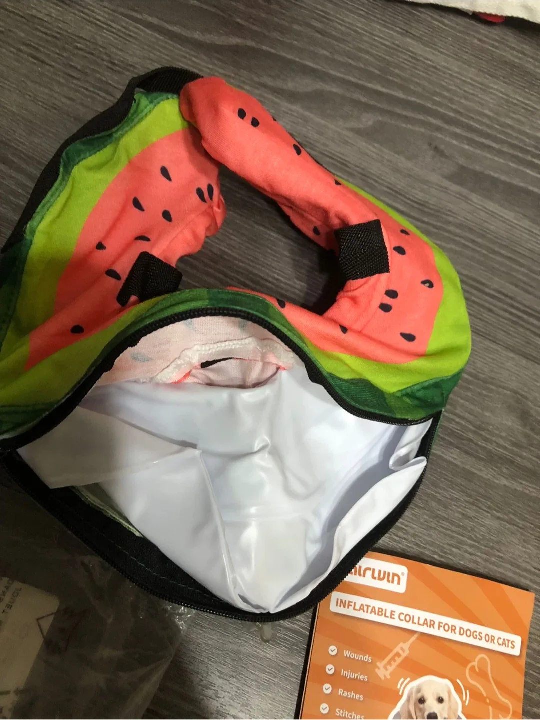 Airwin Inflatable Pet Collar - Watermelon Design, Size S image indicator(3)