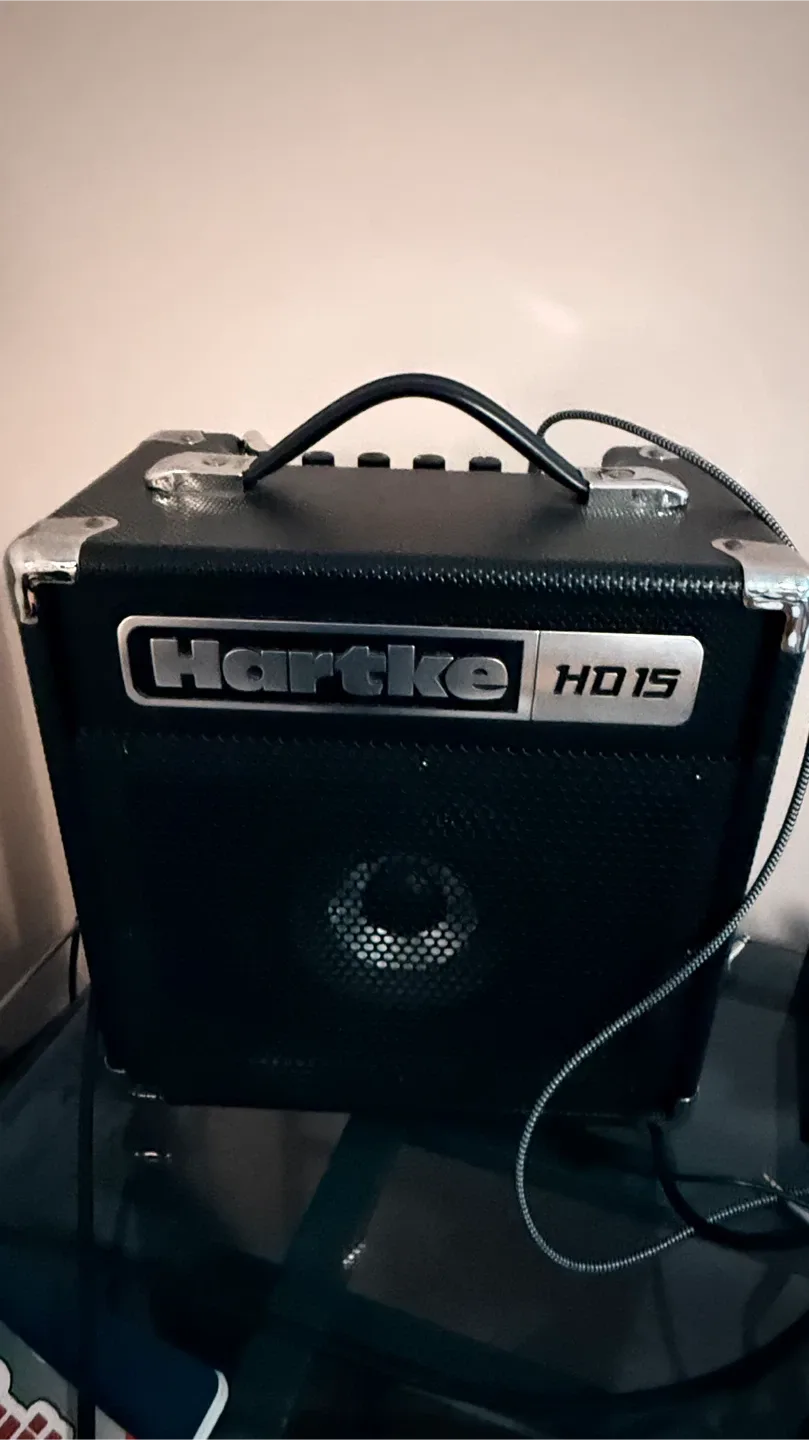 Hartke HD15 Bass Combo Amplifier