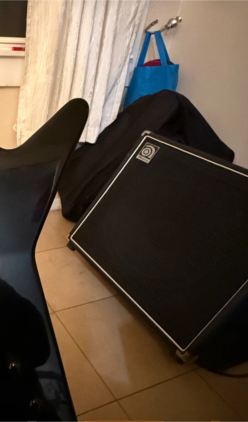 Hartke HD15 Bass Combo Amplifier image indicator(2)