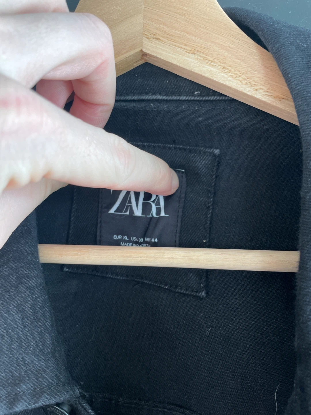 Zara Black Denim Jacket - Size XL - photo 2