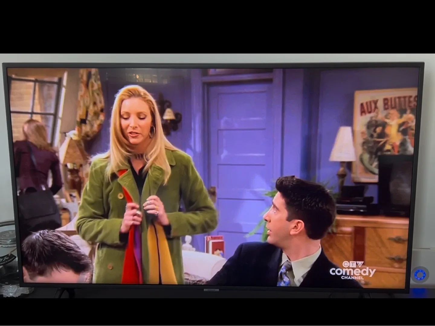 Upgrade your family nights with Samsung 50” smart TV image indicator(5)