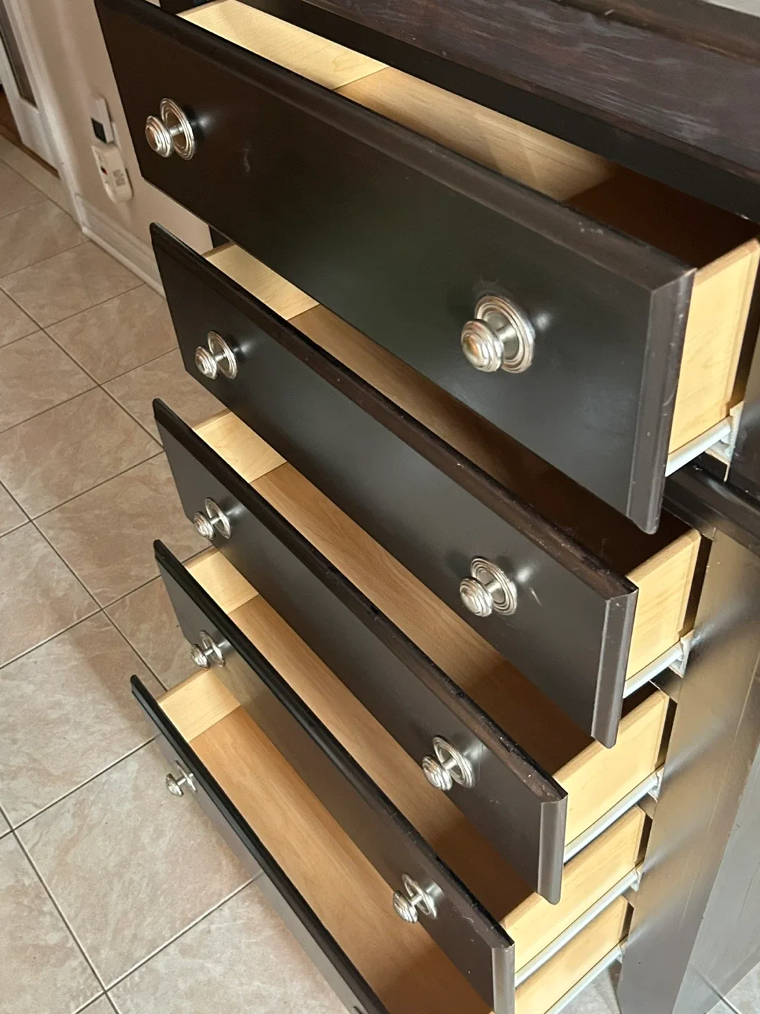 Dark Brown 5-Drawer Dresser image indicator(3)