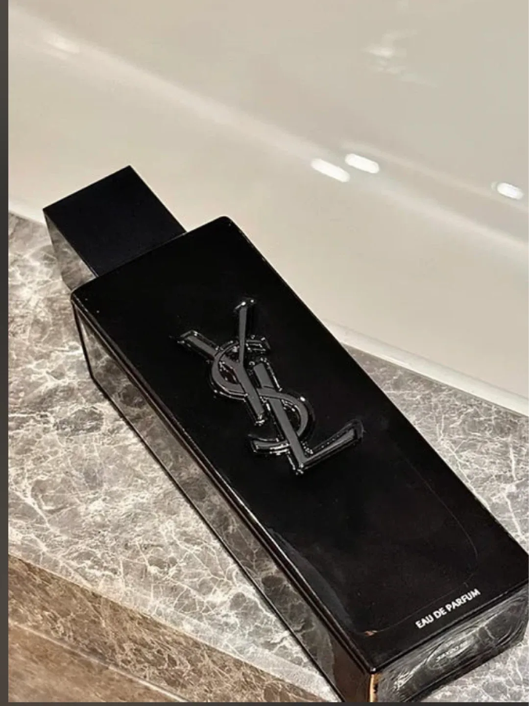 Yves Saint Laurent MYSLF Le Parfum image indicator(2)