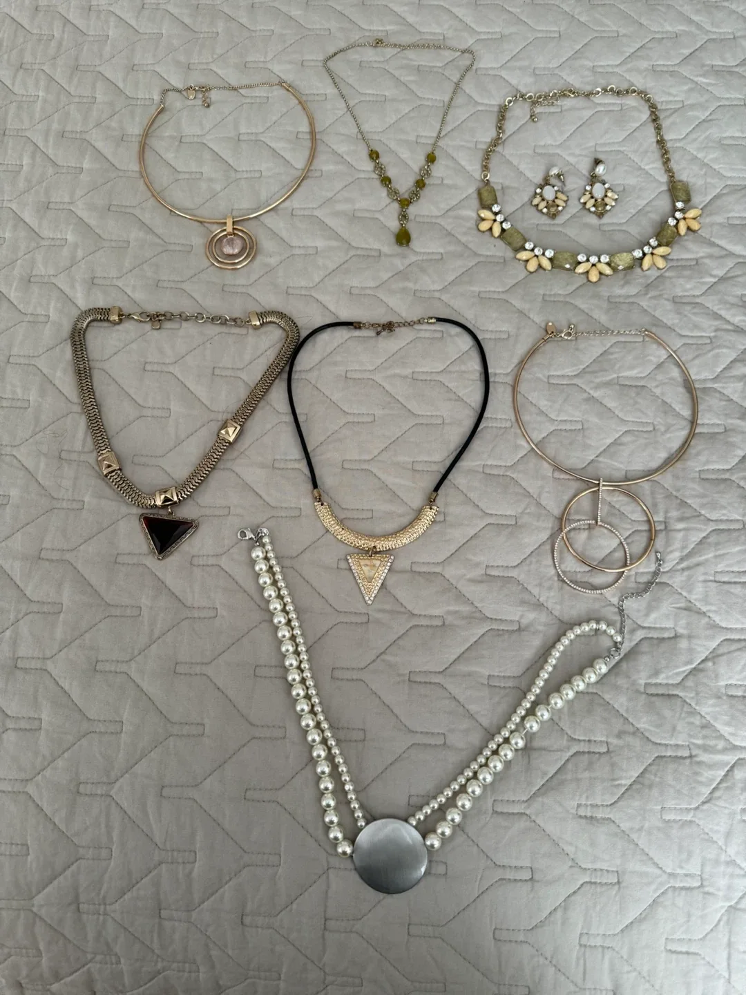 Necklace Bundle - Assorted Styles