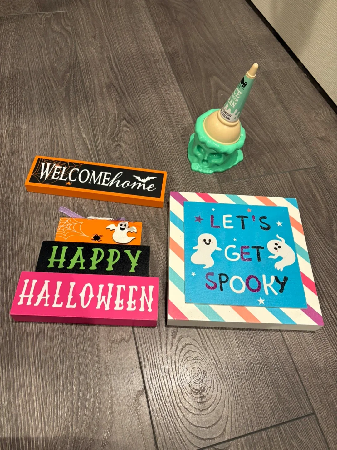 Halloween Decorations image indicator(2)