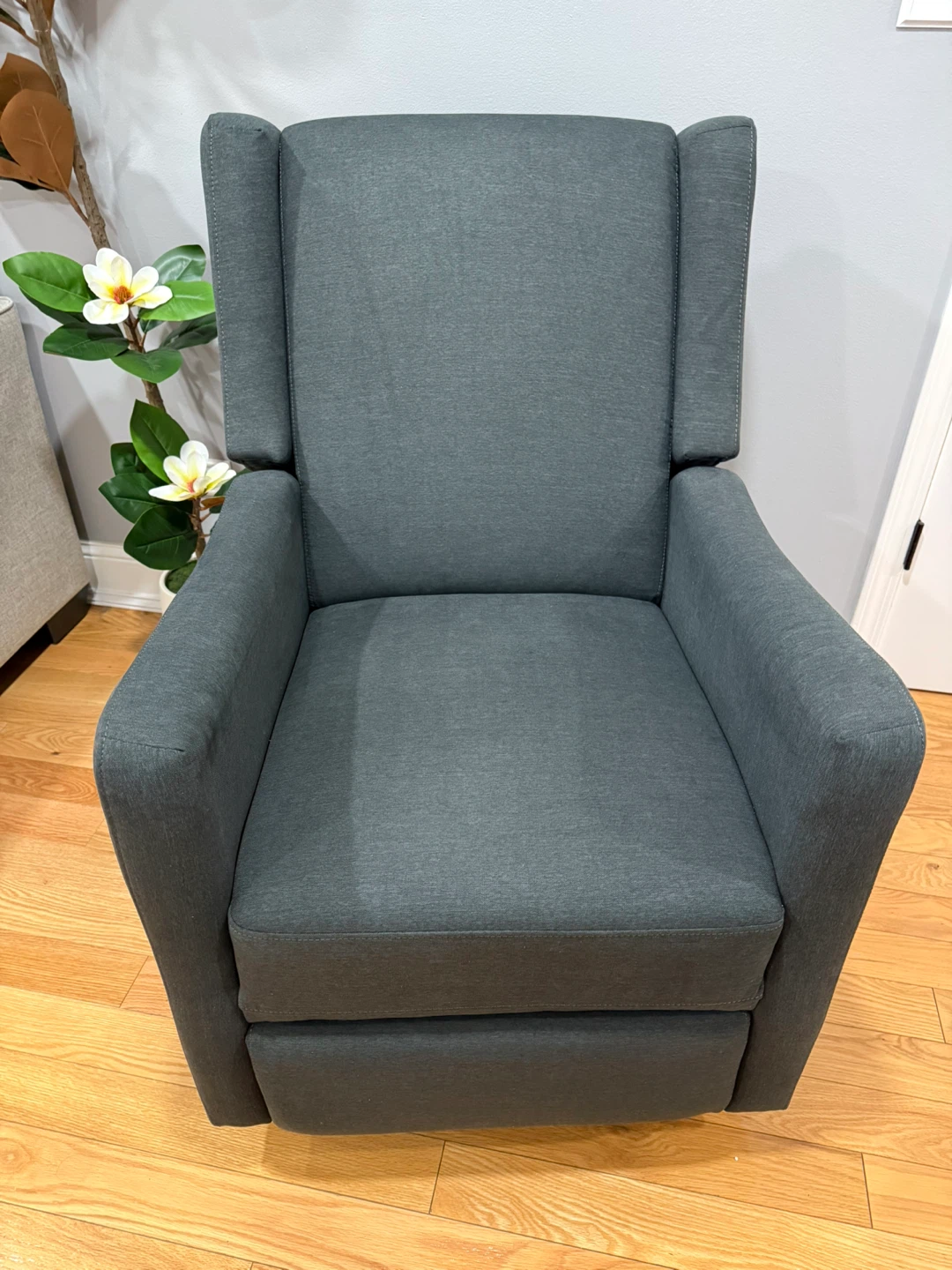 Delta Children Mercer Electronic Power Recliner - Dark Grey - photo 3