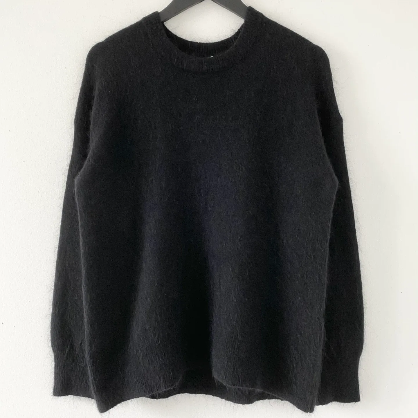 Aritzia The Group by Babaton Crewneck Sweater
